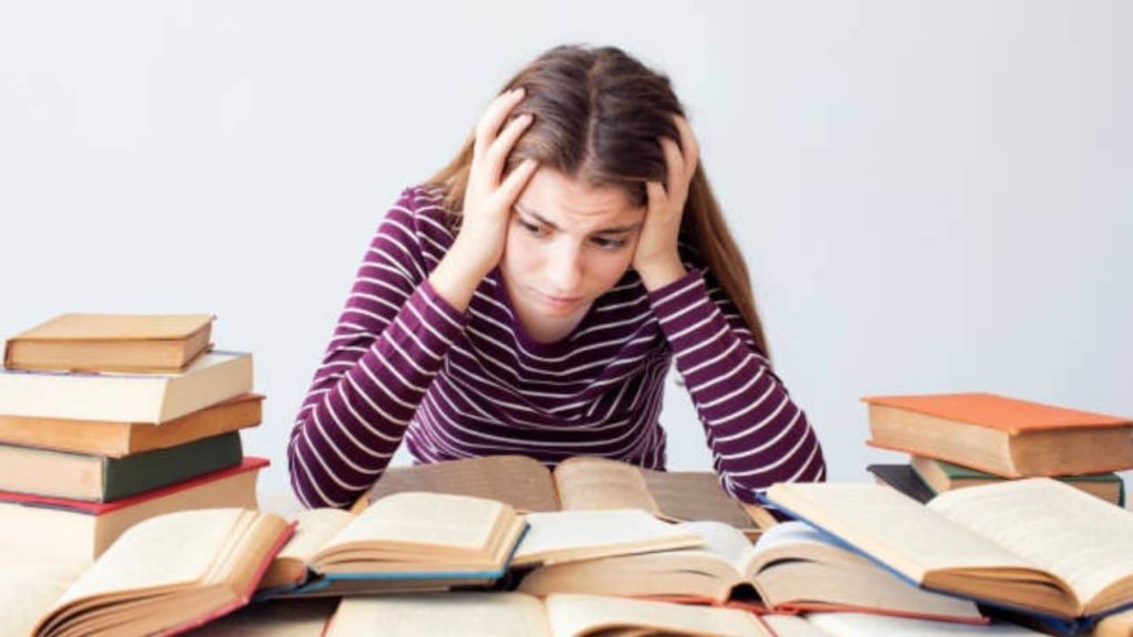 İmtahan Stressini Azaltmaq üçün 5 Metod ƏN YENİ