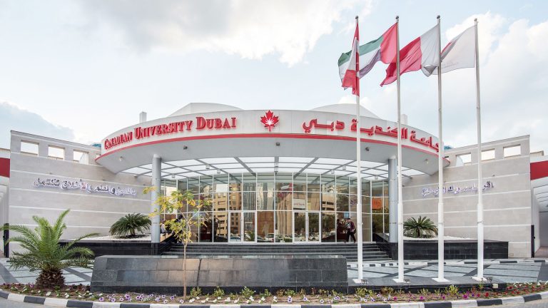 Dubayda Təhsil Haqqı Qiymətləri və Yaşam Xərcləri – 2024 Xaricdə Təhsil