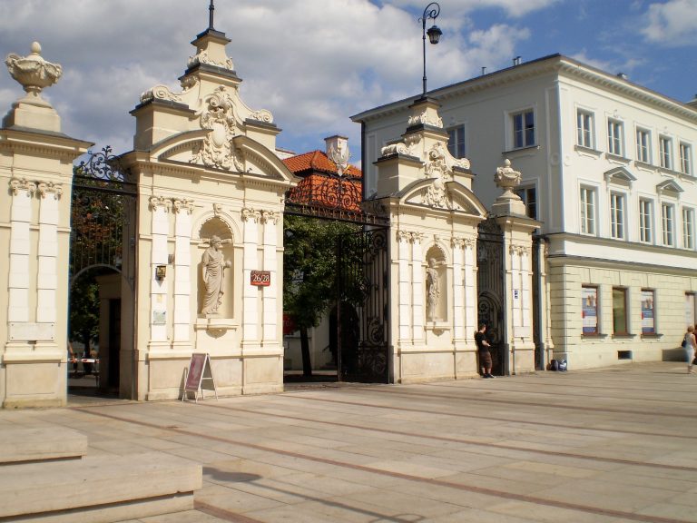 Polşa Universitetlərində Təhsil Qiymətləri Nə Qədərdir? ƏN YENİ