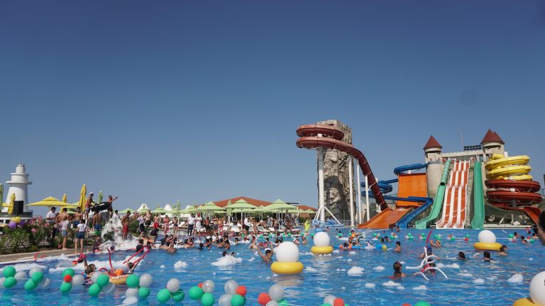 Dalğa Beach Resort, Akvapark, Vakansiya: Ən Son