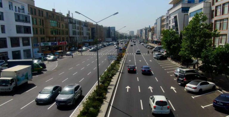Əhməd Rəcəbli Küçəsi : Ticarət, Yaşayış, Hərəkətin Qovşağı