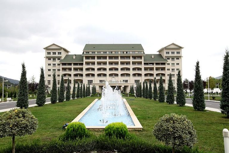 Riverside Hotel : Əyləncə imkanları , Şəraiti
