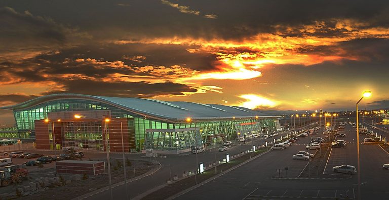 Tbilisi Hava Limanı: Xüsusiyyətləri, Marşrutları