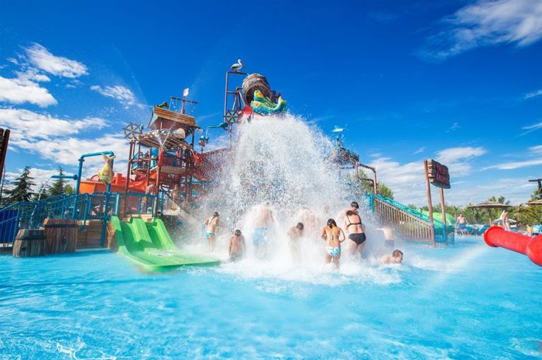 Şıxov Aquapark : Hovuzlar, Sürüşkənlər, Restoranlar