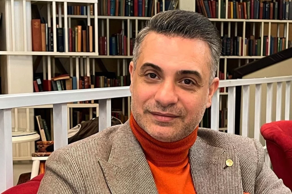 Rüfət Axundov : Karyerası, Fəaliyyəti