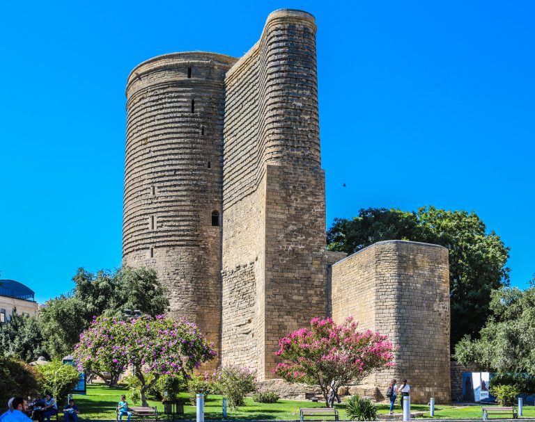 Qız Qalası: Tarixi, Turizm İmkanları
