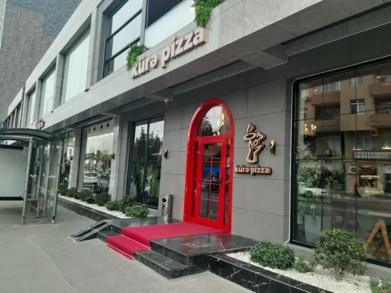 Kürə Pizza : Ünvanı, Menyusu