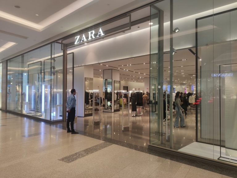 Zara Baku: Moda Trendləri, Müştəri Xidmətləri