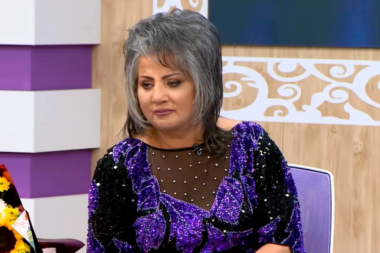 Zöhrə Abdullayeva: Təhsil Yolu,Sənətə Gəlişi