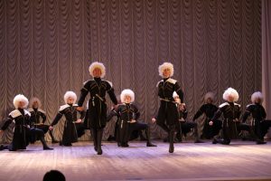 Ləzginka: Tarixi Mənşəyi, Kostyumu, Tanınması