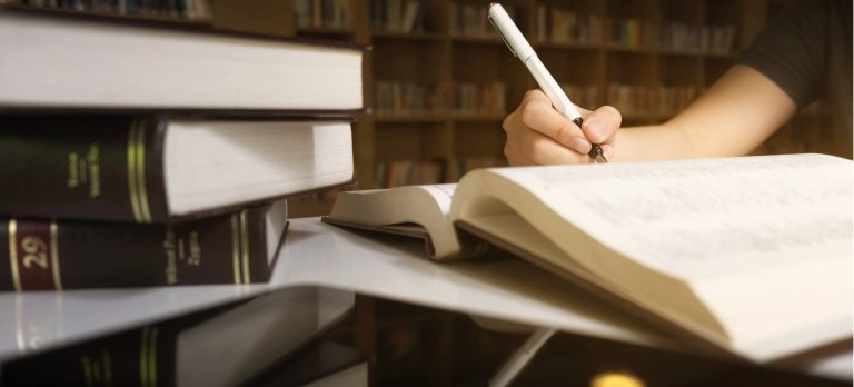 İçsəm Öldürərlər, İçməsəm Ölləm Şeiri: Strukturu, Bədii Üslubu