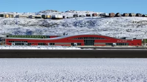 Iqaluit Havalimanı: İnfrastruktur, Texniki İmkanlar