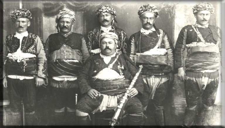 Əşirət: Siyasi Gücü, Adətləri, Rolu