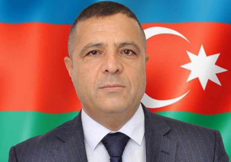 Əlmaniz Ələkbərli : Həyatı, Təhsili, Elmi Fəaliyyəti