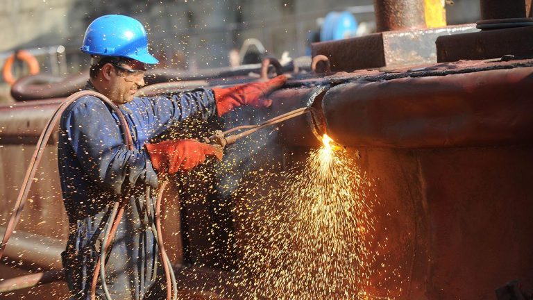 İşçinin Hüquqları: Təhlükəsiz Şərait, Sosial Təminat