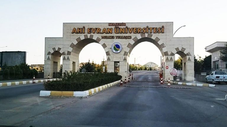 Kırşehir Ahi Evran Universiteti : Beynəlxalq Əlaqələr, Təhsil Haqqı-ƏN SON