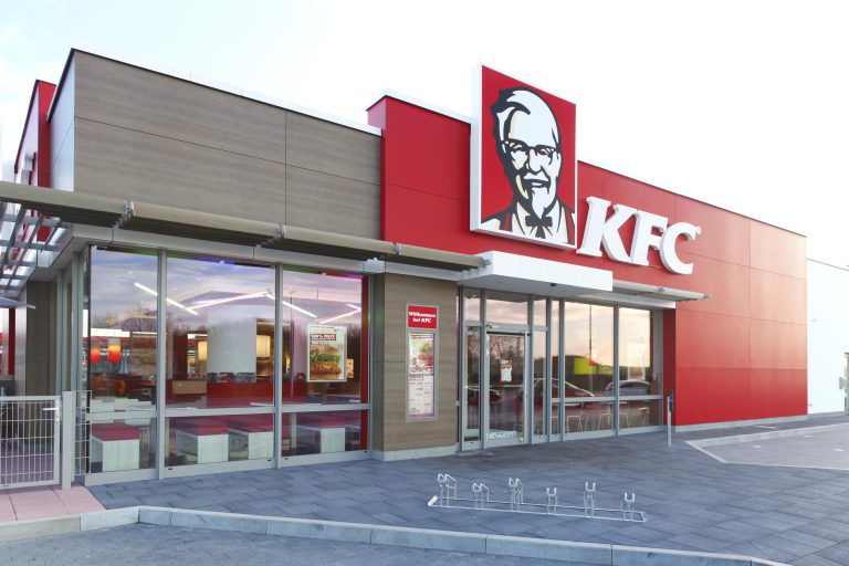 KFC Həzi Aslanov: Məkanı, Qiymət Siyasəti