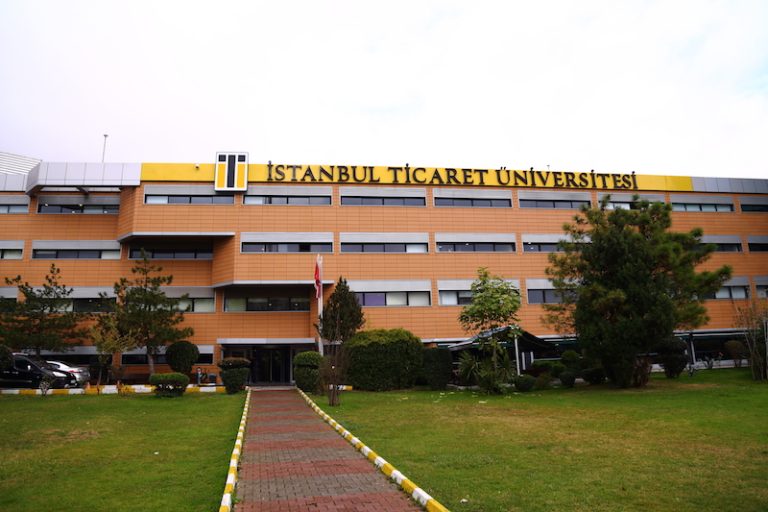 İstanbul Ticaret Universiteti: Fakültələr, Təhsil Haqları-ƏN SON