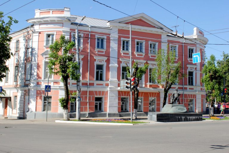 Tsiolkovski Adına Kaluga Dövlət Pedaqoji Universiteti: Fakültələr, Sosial Mühit
