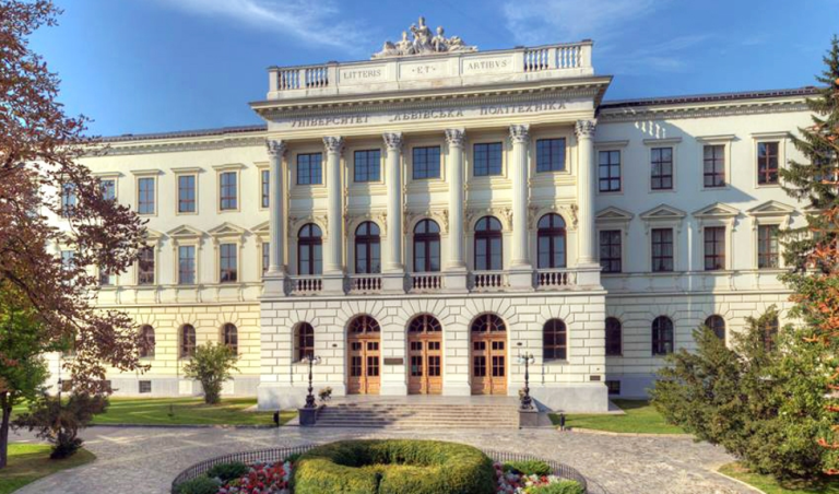 Lvov Milli Politexnik Universiteti : Qəbul prosesi, Karyera imkanları