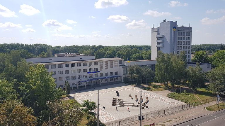 Çerniqov Politexnik Milli Universiteti: Qəbul Qaydaları, İxtisasları