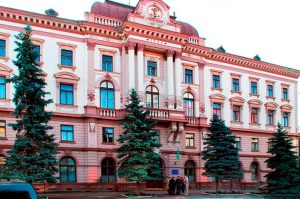 İvano-Frankovsk Milli Tibb Universiteti: Qəbul, Təhsil İmkanları