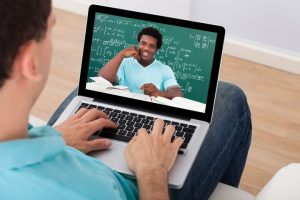 Xaricdə Distant Təhsil: Qəbul Prosesi, Sənədləşmə Tələbləri