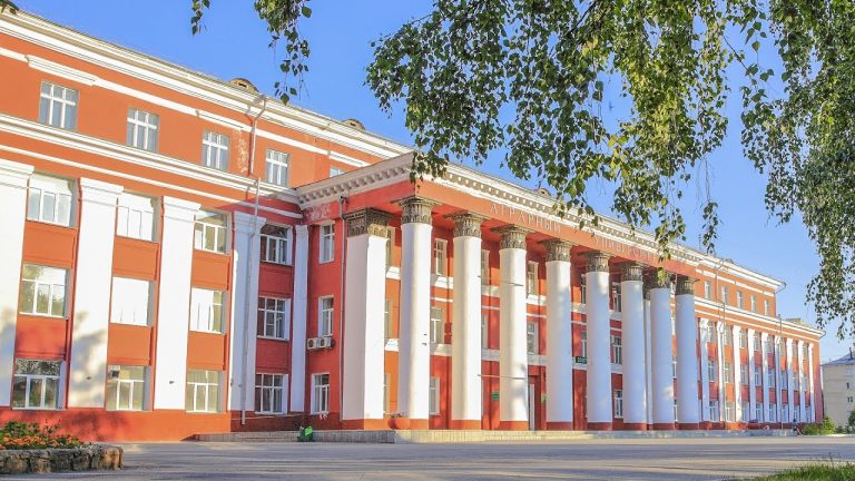 Novosibirsk Dövlət Kənd Təsərrüfatı Universiteti: Qəbul Qaydaları, Təqaüd Proqramları