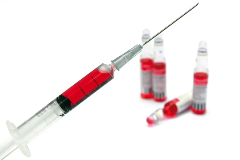 “B12” İynəsi: Preparat Növləri, İstifadə Qaydası
