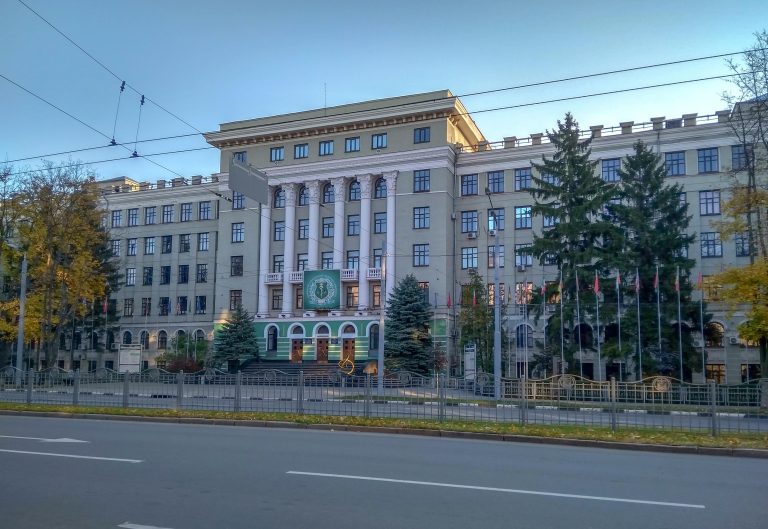 Xarkov Milli Tibb Universiteti : Fakültələr, Təhsil proqramları
