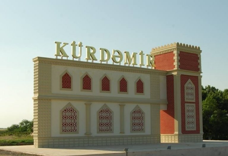 Kürdəmir : Coğrafi mövqeyi, İqtisadiyyatı, Əhalisi