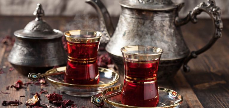 Qəfədan: Çay Mədəniyyəti, Adət-Ənənələrdə Rolu