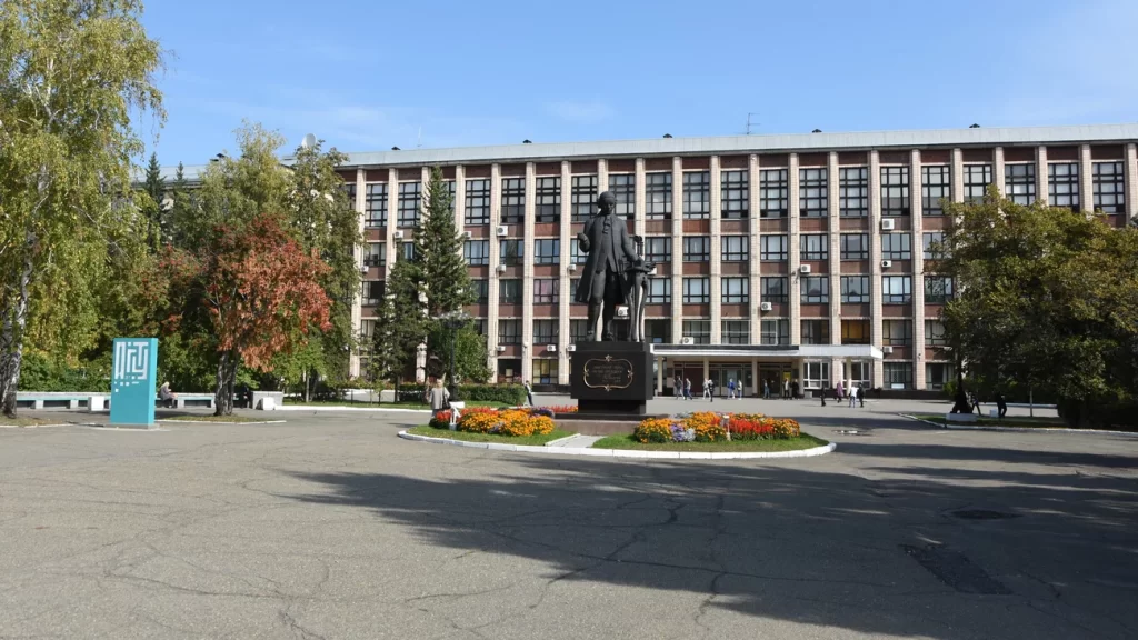 Polzunov Altay Dövlət Texniki Universiteti: Tədris Proqramları, İxtisaslar