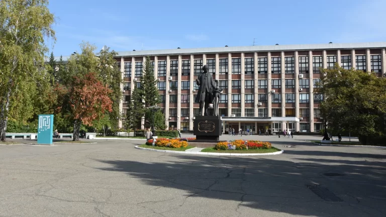 Polzunov Altay Dövlət Texniki Universiteti: Tədris Proqramları, İxtisaslar