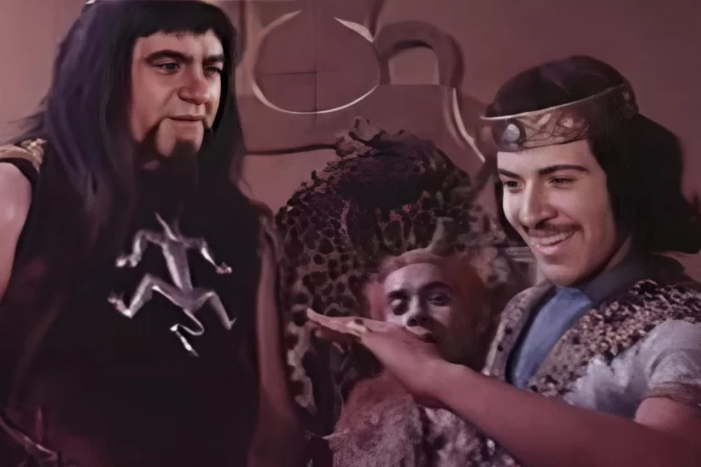 “Qərib Cinlər Diyarında”: Tarixi, Müəllifi