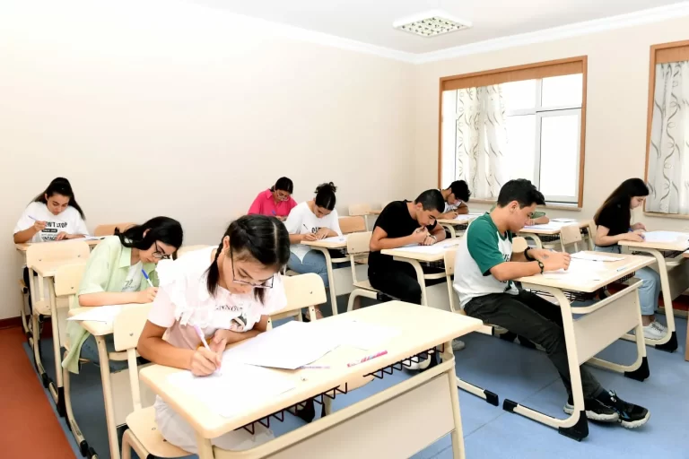 Fritl Gəncə:  İmtahan Sturukturu, Qatılma Şərtləri